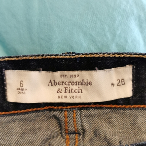 ABERCROMBIE AND FITCH JEANS - Picture 3 of 3